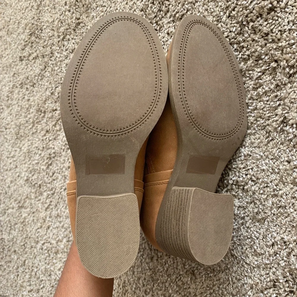 Booties - Picture 4 of 5